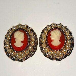 Cameo clip on earrings Costume Jewelry No Pierce older style origin unknown
